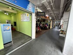 Jurong East Avenue 1 (D22), Shop House #581254631